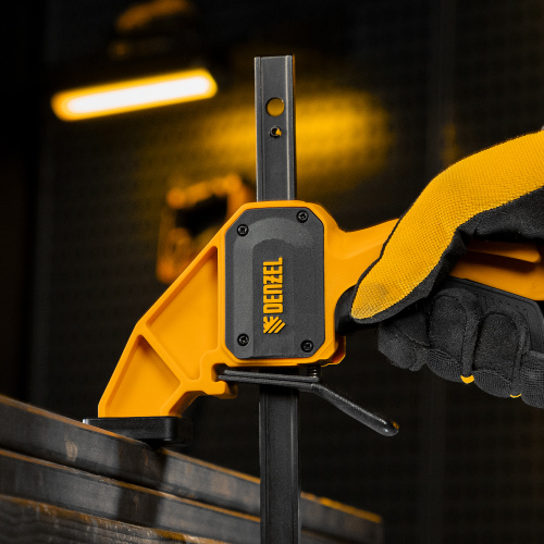 Струбцина F-образная, быстрозажимная, 150 х 80 мм, усиленный нейлоновый корпус Denzel по ценам производителя в Краснодаре с доставкой по всей России