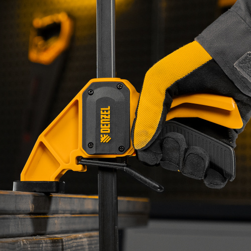 Струбцина F-образная, быстрозажимная, 600 х 80 мм, усиленный нейлоновый корпус Denzel по ценам производителя в Краснодаре с доставкой по всей России