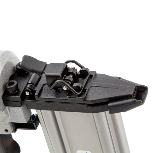 Нейлер пневматический для гвоздей от 10 до 50 мм Matrix по ценам производителя в Краснодаре с доставкой по всей России