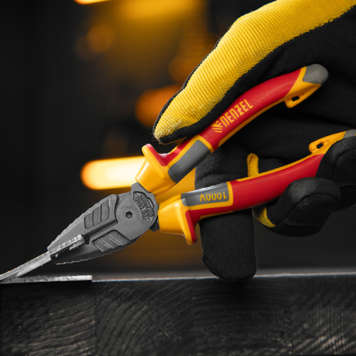 Плоскогубцы комбинированные, диэлектрические трехкомпонентные рукоятки до 1000 В, 165 мм Denzel по ценам производителя в Краснодаре с доставкой по всей России