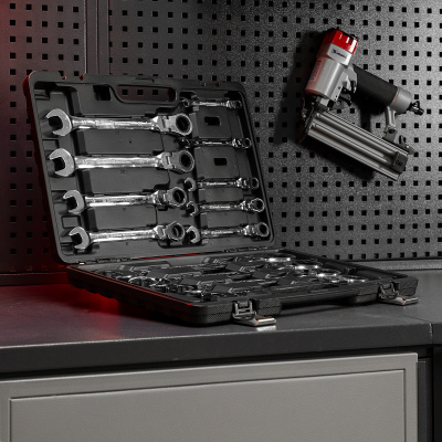 Набор ключей комбинированных, трещоточных шарнирных 13 шт. Matrix по ценам производителя в Краснодаре с доставкой по всей России