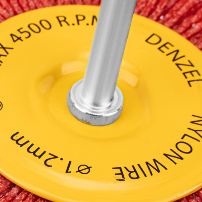 Щетка для дрели, 100 мм, Плоская, со шпилькой, нейлоновая щетина Denzel по ценам производителя в Краснодаре с доставкой по всей России