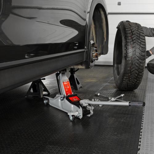 Домкрат гидравлический подкатной, 2 т, Low Profile, 85-330 мм Matrix по ценам производителя в Краснодаре с доставкой по всей России