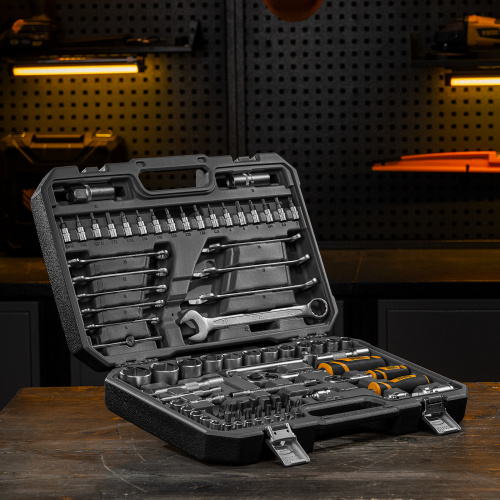 Набор инструментов, 1/2", 1/4", CrV, S2, пластиковый кейс, 82 предмета Denzel по ценам производителя в Краснодаре с доставкой по всей России