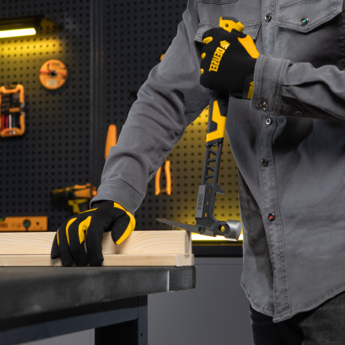 Молоток строительный 450 г, цельнокованый,боек с магнитом, двухкомп. обрезин. рук-ка Denzel по ценам производителя в Краснодаре с доставкой по всей России