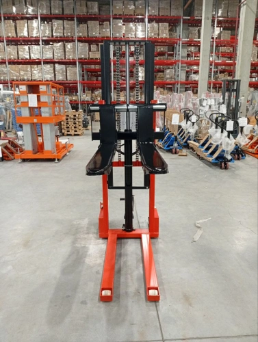 Штабелер гидравлический 1,5 т 2,0 м TOR CTY-EH с раздвижными вилами по ценам производителя в Краснодаре с доставкой по всей России