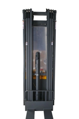 Штабелер самоходный 1,5 т 5,6 м XILIN CDDR15-III 24/200 В/Ач (сопровождаемый) по ценам производителя в Краснодаре с доставкой по всей России