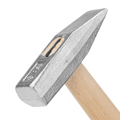 Молоток слесарный, 500 г, квадратный боек, деревянная рукоятка по ценам производителя в Краснодаре с доставкой по всей России