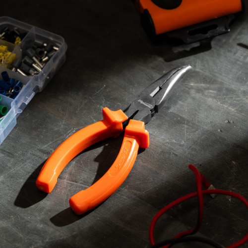 Длинногубцы изогнутые Classic, 160 мм, шлифованные, пластмассовые рукоятки Sparta по ценам производителя в Краснодаре с доставкой по всей России