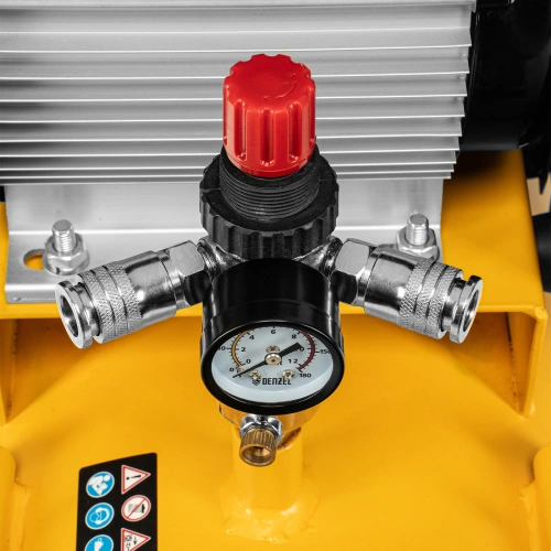 Компрессор воздушный рем. привод BCI 2200/100, 2,2 кВт, 100 литров, 420 л/мин Denzel по ценам производителя в Краснодаре с доставкой по всей России