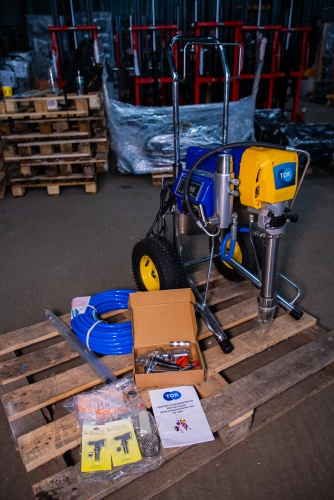 Окрасочный аппарат поршневой 320 бар, 3 кВт,  220 В TOR GD-1095 купить в Москве с доставкой по всей России | ProtosMarket.ru