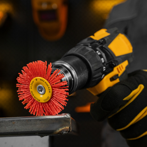 Щетка для дрели, 65 мм, Плоская, со шпилькой, нейлоновая щетина Denzel по ценам производителя в Краснодаре с доставкой по всей России