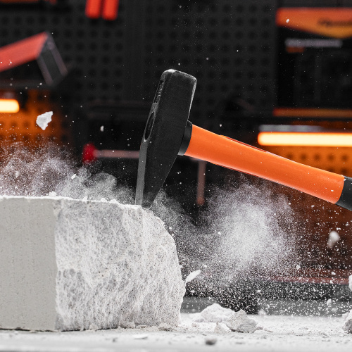 Молоток слесарный, 500 г, фибергласовая обрезиненная рукоятка Sparta по ценам производителя в Краснодаре с доставкой по всей России