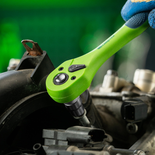 Ключ-трещотка 3/8", CrV, 72 зуба, с быстрым сбросом Сибртех по ценам производителя в Краснодаре с доставкой по всей России