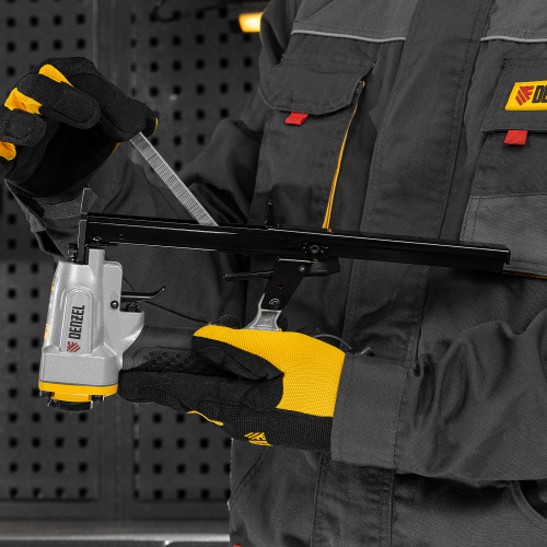 Степлер пневматический PS8016 для прямоугольных скоб 21GA от 6 до 16 мм Denzel по ценам производителя в Краснодаре с доставкой по всей России