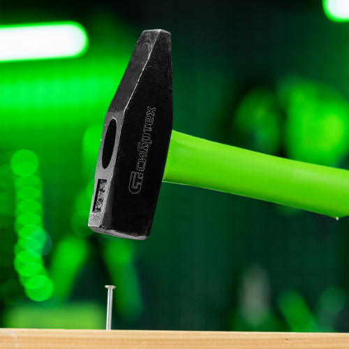 Молоток слесарный, 800 г, фибергласовая обрезиненная рукоятка Сибртех по ценам производителя в Краснодаре с доставкой по всей России