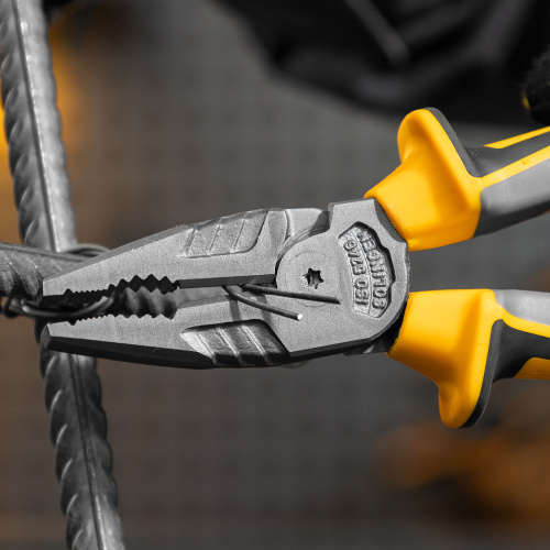 Плоскогубцы комбинированные 205 мм, трехкомпонентные рукоятки Denzel по ценам производителя в Краснодаре с доставкой по всей России