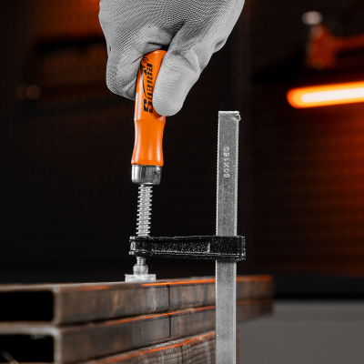 Струбцина F-образная, 150 х 50 мм Sparta по ценам производителя в Краснодаре с доставкой по всей России