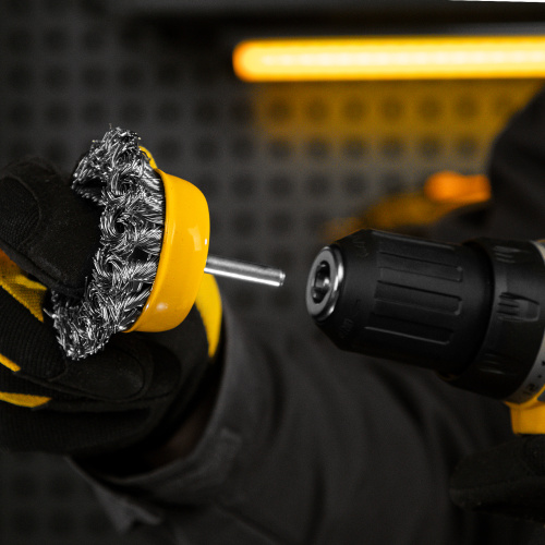 Щетка для дрели, 65 мм, Чашка, со шпилькой, нержавеющая крученая проволока Denzel по ценам производителя в Краснодаре с доставкой по всей России