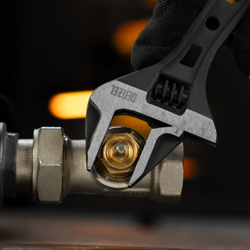 Ключ разводной 135 мм, CrV, кованый, укороченная рукоятка Denzel по ценам производителя в Краснодаре с доставкой по всей России