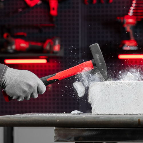 Молоток слесарный optimal, 600 г, фибергласовая обрезиненная рукоятка, квадратный боек Matrix по ценам производителя в Краснодаре с доставкой по всей России