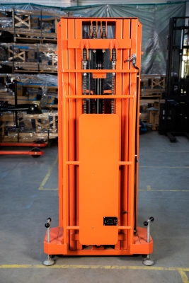 Сборщик заказов с электроподъемом 200 кг 3,3 м TOR GOPY3.302 по ценам производителя в Краснодаре с доставкой по всей России