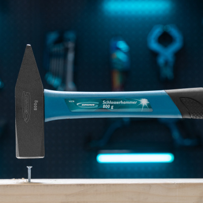 Молоток слесарный, 800 г, квадратный боек, фибергласовая обрезиненная рукоятка Gross по ценам производителя в Краснодаре с доставкой по всей России