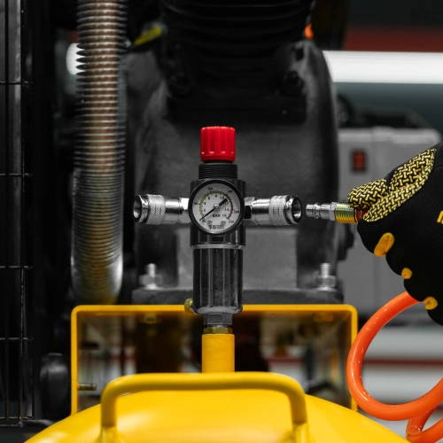 Компрессор воздушный рем. привод BCV 4000-T/200, 4,0 кВт, 200 литров, 690 л/мин Denzel по ценам производителя в Краснодаре с доставкой по всей России