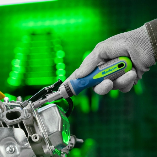 Отвертка реверсивная с набором бит и торцевых головок, 25 шт, CrV, чехол Сибртех по ценам производителя в Краснодаре с доставкой по всей России