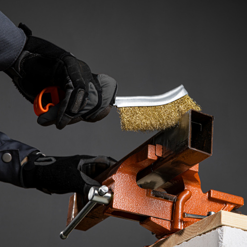 Щетка металлическая с пластмассовой ручкой Sparta по ценам производителя в Краснодаре с доставкой по всей России