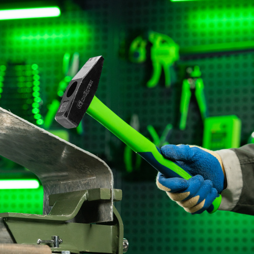 Молоток слесарный, 800 г, фибергласовая обрезиненная рукоятка Сибртех по ценам производителя в Краснодаре с доставкой по всей России