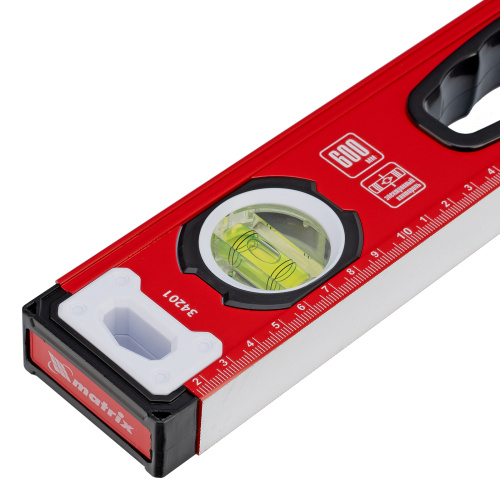 Уровень алюминиевый, фрезерованный, 3 глазка, рукоятки, 600 мм Matrix по ценам производителя в Краснодаре с доставкой по всей России