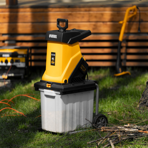 Измельчитель садовый электрический ECS-2700, 2700 Вт, 40 мм Denzel по ценам производителя в Краснодаре с доставкой по всей России