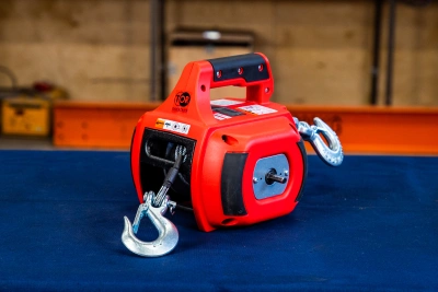 Лебедка под шуруповерт переносная TOR SQ-500 225 кг 12 м по ценам производителя в Краснодаре с доставкой по всей России