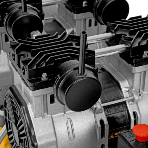 Компрессор безмасляный, малошумный DLS 3300/100, 3300 Вт,3x1100, 100 л, 570 л/мин ,блок управления Denzel по ценам производителя в Краснодаре с доставкой по всей России