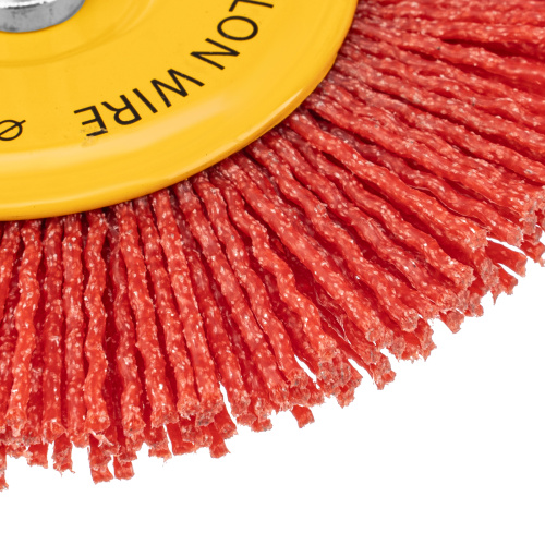 Щетка для дрели, 100 мм, Плоская, со шпилькой, нейлоновая щетина Denzel по ценам производителя в Краснодаре с доставкой по всей России