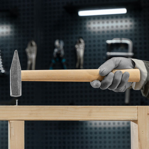 Молоток слесарный, 600 г, квадратный боек, деревянная рукоятка по ценам производителя в Краснодаре с доставкой по всей России