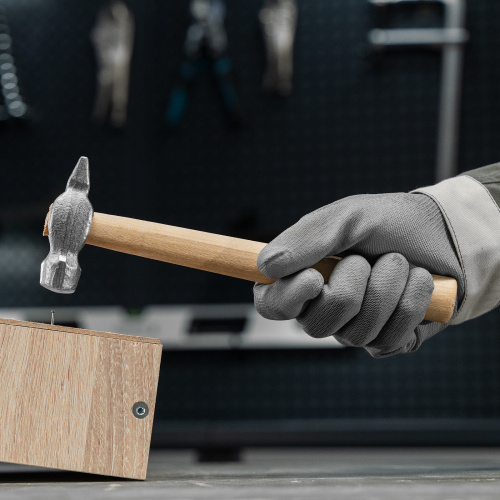 Молоток слесарный, 200 г, круглый боек, деревянная рукоятка по ценам производителя в Краснодаре с доставкой по всей России