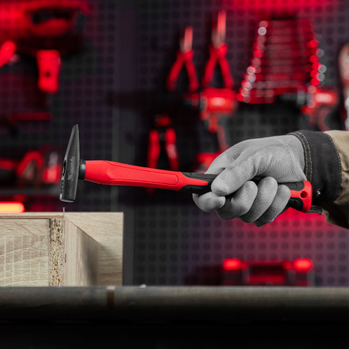 Молоток слесарный optimal, 100 г, фибергласовая обрезиненная рукоятка, квадратный боек Matrix по ценам производителя в Краснодаре с доставкой по всей России