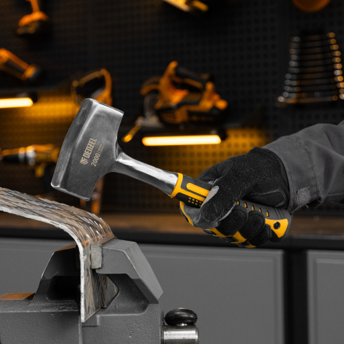 Кувалда 2 кг, цельнометаллическая, двухкомпонентная рукоятка Denzel по ценам производителя в Краснодаре с доставкой по всей России