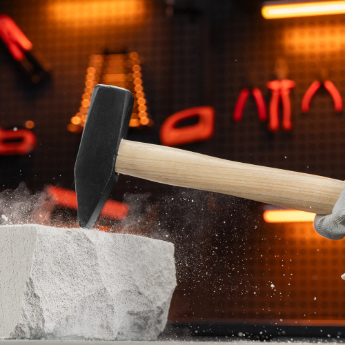 Молоток слесарный, 1000 г, квадратный боек, деревянная рукоятка Sparta по ценам производителя в Краснодаре с доставкой по всей России