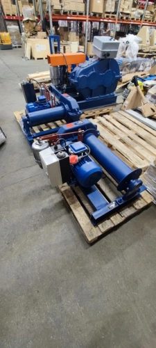 Лебедка монтажная У5120.60 г/п 630 кг Н-130 м (без каната) по ценам производителя в Краснодаре с доставкой по всей России