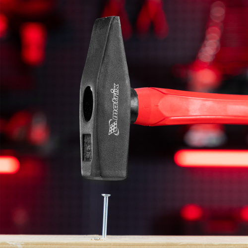 Молоток слесарный optimal, 600 г, фибергласовая обрезиненная рукоятка, квадратный боек Matrix по ценам производителя в Краснодаре с доставкой по всей России