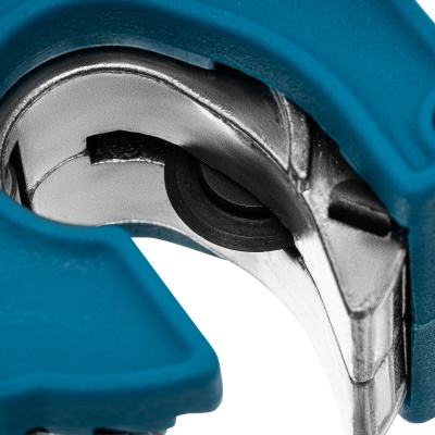 Труборез ладонный "Piranha", 16 мм, 1/2, автоматическая регулировка зажима трубы, трещотка с храповым механизмом, отверстие 1/4 Gross по ценам производителя в Краснодаре с доставкой по всей России