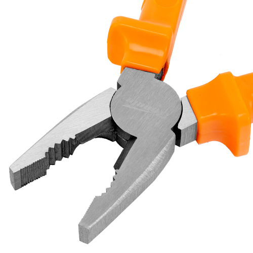 Плоскогубцы Classic, 180 мм, шлифованные, пластмассовые рукоятки Sparta по ценам производителя в Краснодаре с доставкой по всей России