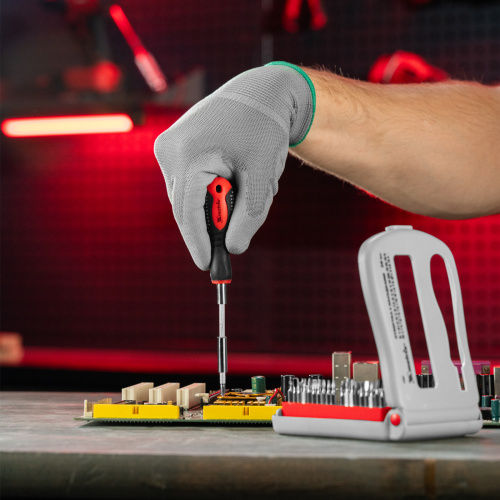 Отвертка для точных работ с насадками Fusion, 22 предмета, в пластиковом пенале Matrix по ценам производителя в Краснодаре с доставкой по всей России