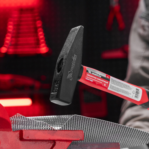 Молоток слесарный, 400 г, фибергласовая обрезиненная рукоятка Matrix по ценам производителя в Краснодаре с доставкой по всей России