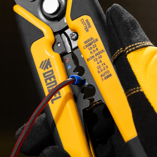 Щипцы для зачистки электропроводов 0,2-6 мм², функция обрезания проводов Denzel по ценам производителя в Краснодаре с доставкой по всей России