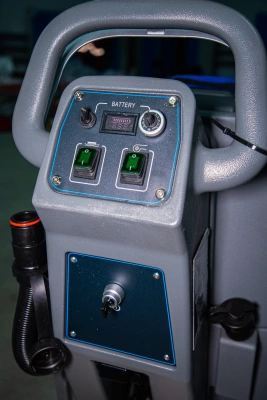 Машина поломоечная самоходная с АКБ GEL 24/100 В/Ач TOR COMPACT 60T купить в Москве с доставкой по всей России | ProtosMarket.ru