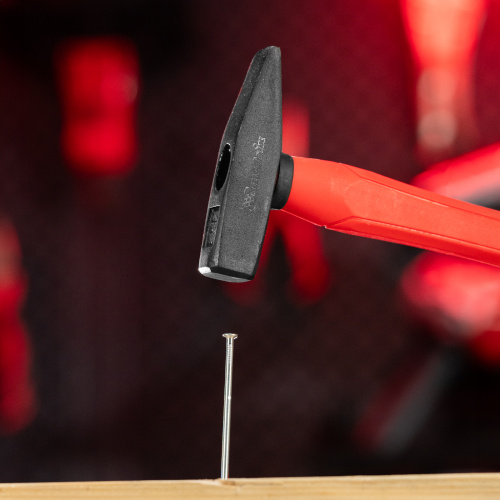 Молоток слесарный optimal, 300 г, фибергласовая обрезиненная рукоятка, квадратный боек Matrix по ценам производителя в Краснодаре с доставкой по всей России